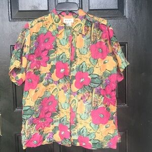 COPY - Flower Vintage Button up